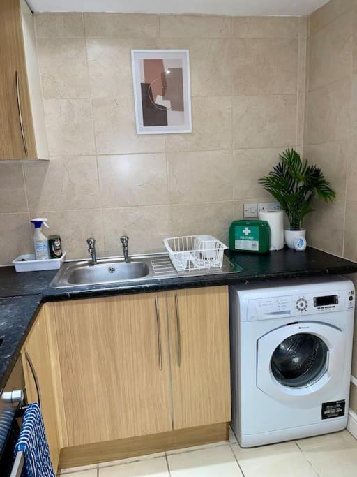 Stylish Cosy Studio Apartment Gravesend Kültér fotó