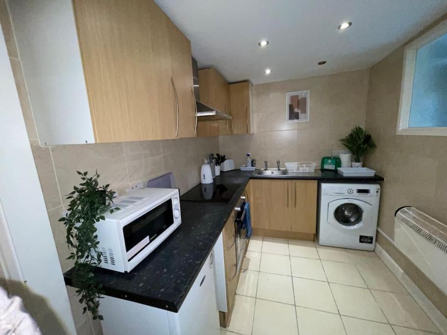 Stylish Cosy Studio Apartment Gravesend Kültér fotó